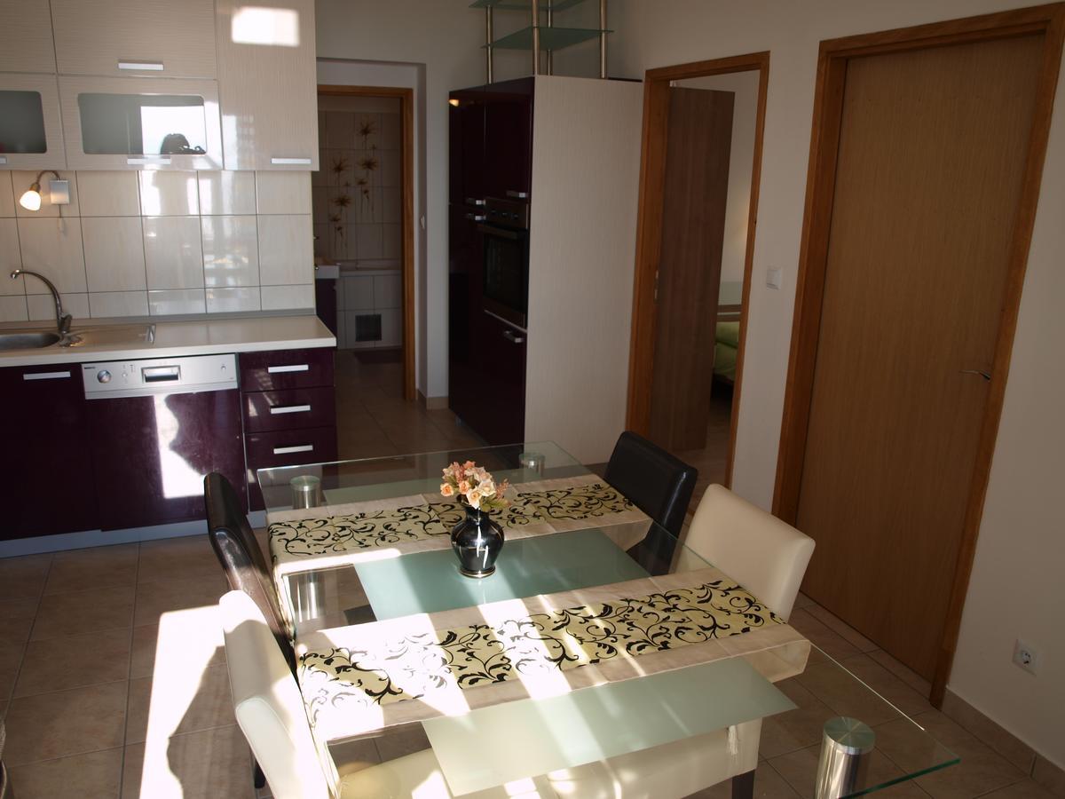 איגריין Apartments Nadia מראה חיצוני תמונה